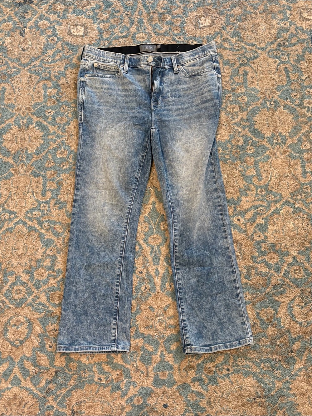 torrid Light Wash Jeans Size 10
